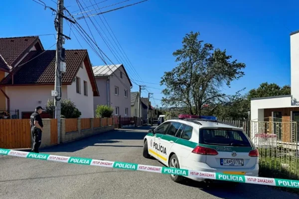 Aluno mata professora a facadas e fere duas pessoas em escola na Eslováquia