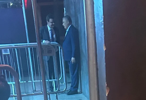 A conversa de canto do novo ministro do TCU com o substituto de Gleisi