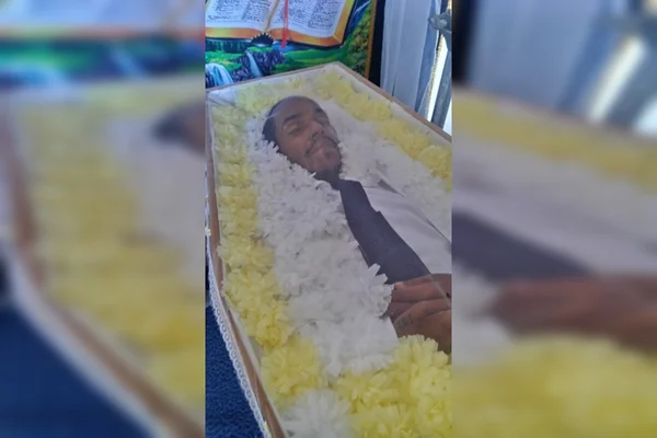 Alana é enterrada como homem pela família