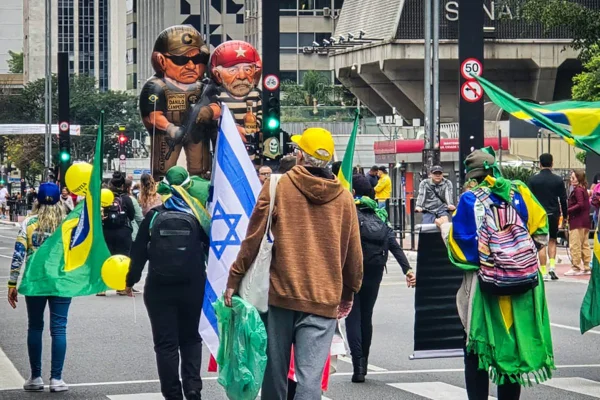 Imagem de manifestantes pró-Jair Bolsonaro na Avenida Paulista - Metrópoles