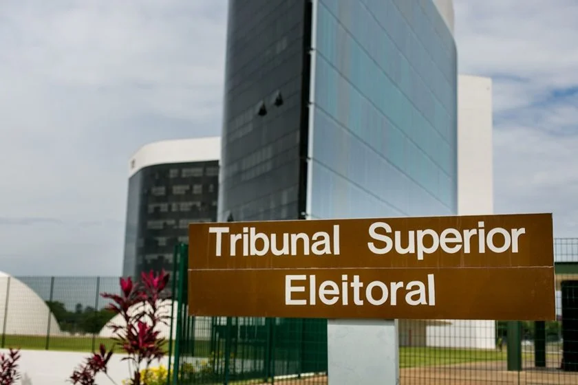 TSE informou que mudança do local de votação é de responsabilidade dos tribunais regionais TSE informou que mudança do local de votação é de responsabilidade dos tribunais regionais