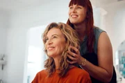 A amizade é fundamental para a saúde física e mental, oferecendo apoio emocional, combatendo a solidão, melhorando a autoconfiança e promovendo habilidades sociais como empatia e comunicação A amizade é fundamental para a saúde física e mental, oferecendo apoio emocional, combatendo a solidão, melhorando a autoconfiança e promovendo habilidades sociais como empatia e comunicação