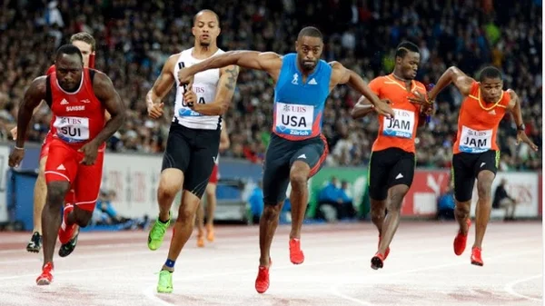 Revezamento 4x100m: masculino vai à final e feminino é desclassificado