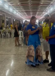 Após vitória, Celina ora e canta em comitê: “Governar como Deus espera” - imagem 2 Após vitória, Celina ora e canta em comitê: “Governar como Deus espera” - imagem 2