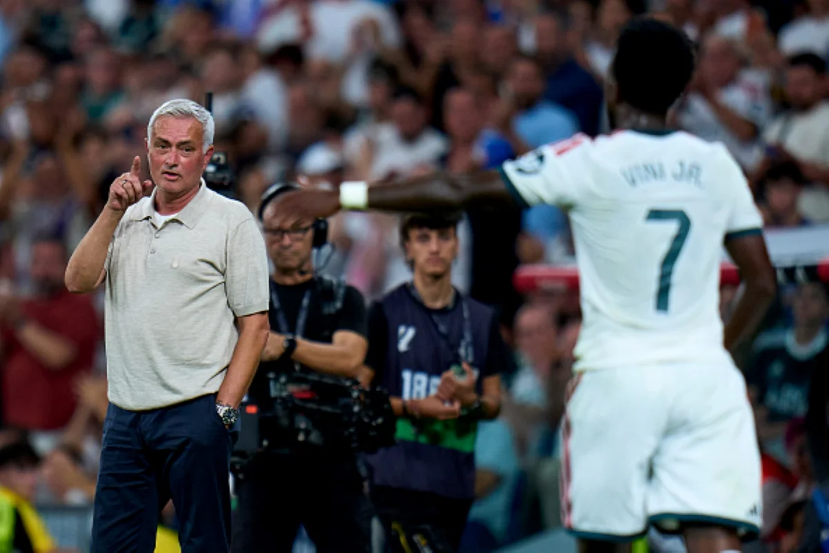 vini jr e mourinho - real madrid - metrópoles
