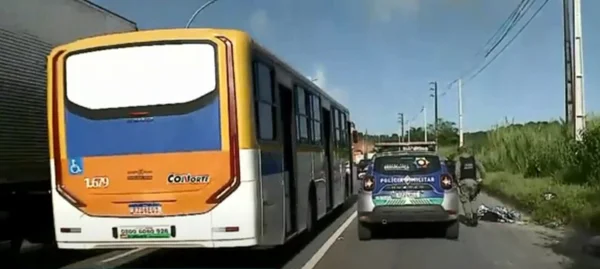 Corpo de jovem foi achado no acostamento de BR - Metrópoles