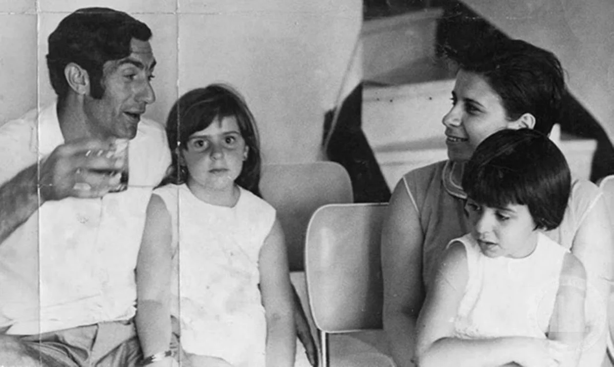 Félix, Marlene e as filhas Lígia e Patrícia Félix, Marlene e as filhas Lígia e Patrícia