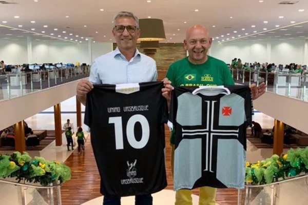 Vasco chega a quatro meses de salários atrasados, diz jornal