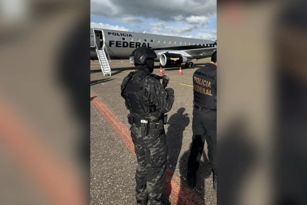 PF escolta mega traficante em MG