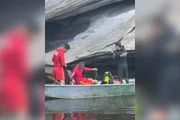 Bombeiros procuram vítima de afogamento Bombeiros procuram vítima de afogamento