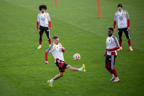 Imagem colorida de treino da Seleção Alemã- Metrópoles