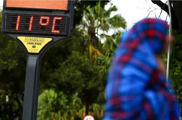 Clima: frente fria avança no país e derruba temperaturas no Centro-Sul