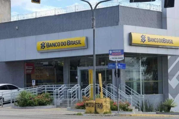 Clientes do Banco do Brasil reclamam de queda do aplicativo nesta 2ª