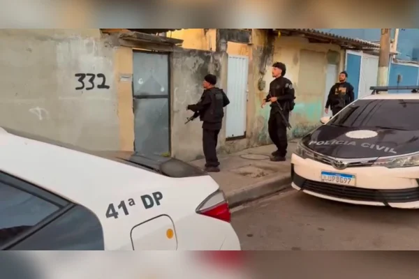 Quadrilha que vende carros alugados é alvo de operação no Rio