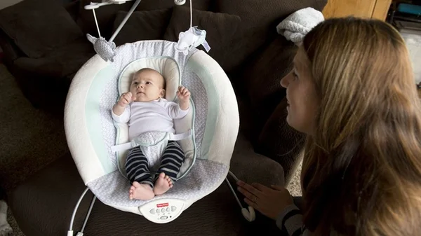 Mãe usa Siri de iPhone para salvar bebê de 1 ano