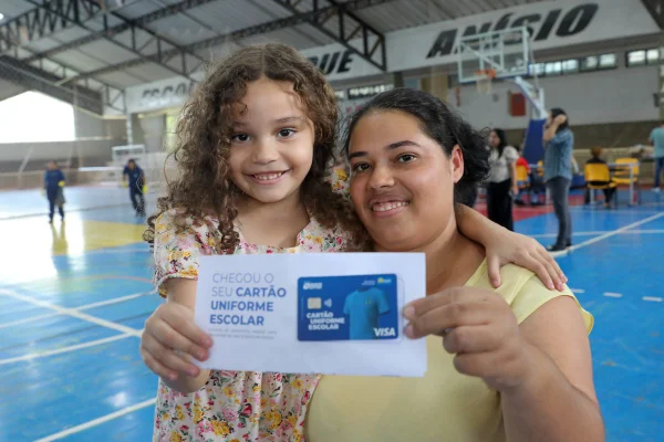 Cartão Uniforme Escolar, GDF | Metrópoles