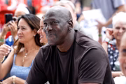Jordan deixou boa gorjeta em restaurante na Grécia.