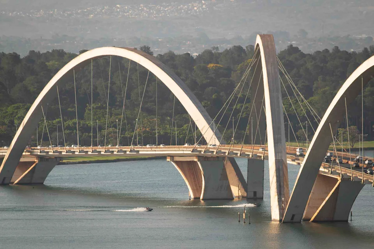 Identificado jovem encontrado sem vida no Lago Paranoá, próximo à JK