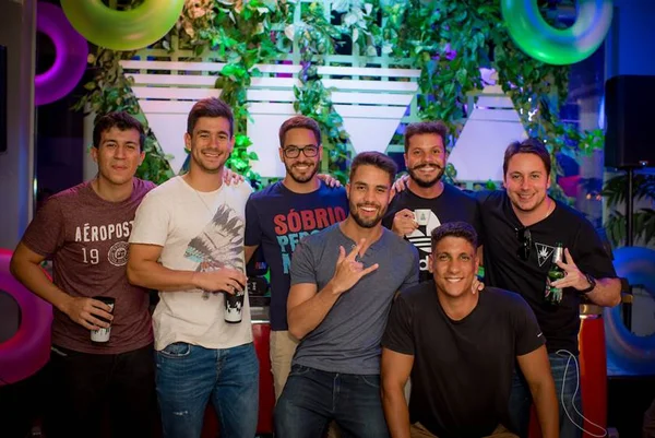 Produtoras Anima, Verri e Medley lançam projeto V.I.V.A em happy hour