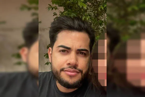 Homem tira a tornozeleira eletrônica, ataca a mulher e envenena filhos