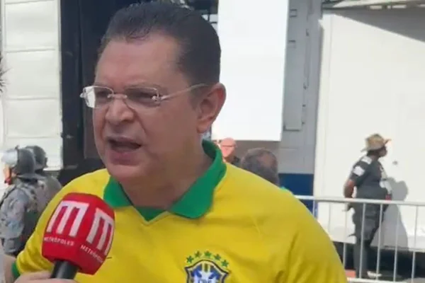 SOSTENES CAVALCANTE - METROPOLES