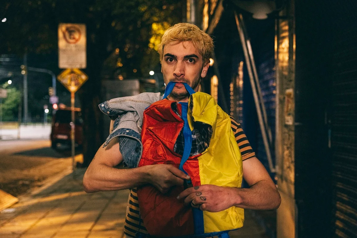 Dirigido por Márcio Picoli e Victor Di Marco, London foi filmado em Porto Alegre Dirigido por Márcio Picoli e Victor Di Marco, London foi filmado em Porto Alegre