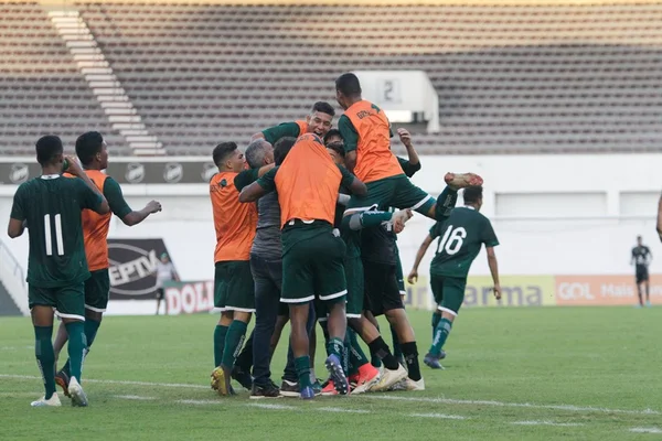Palmeiras dá adeus à Copinha e memes inundam a internet
