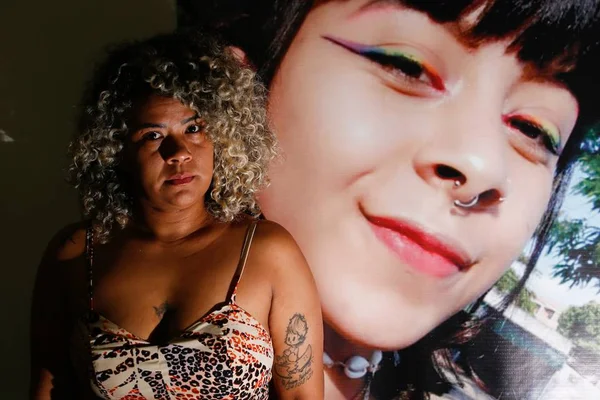 Eliane Laureano, mãe da jovem Ariane Bárbara, morta por amigos em emboscada, em goiânia, em agosto de 2021