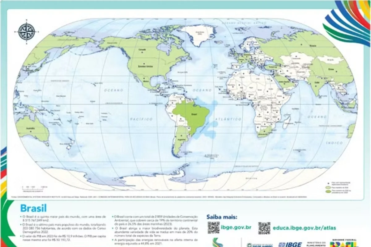 No 7/9, IBGE libera download de mapas com Brasil no centro do mundo