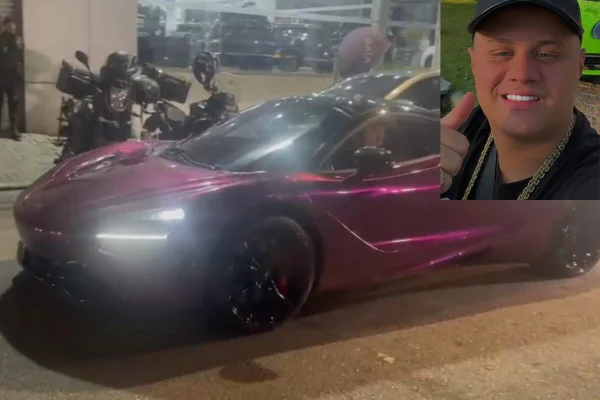 McLaren roxa em rua durante a noite - Metrópoles