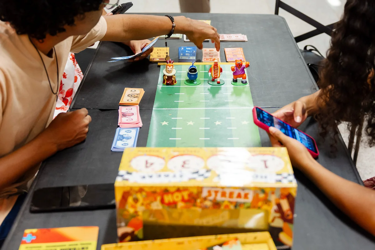 Os visitantes aproveitaram para jogar board games Os visitantes aproveitaram para jogar board games