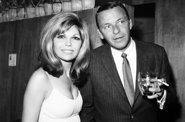 Morre, aos 101 anos, a primeira mulher de Frank Sinatra, Nancy Sinatra