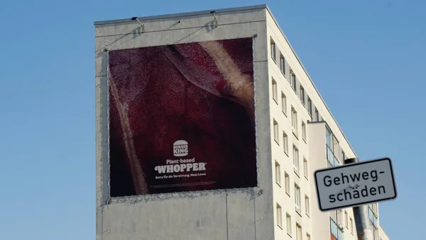 “Carne?” é a nova campanha do Burger King