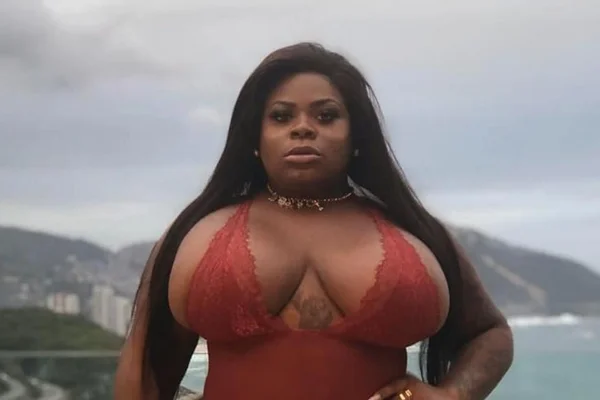 Jojo Todynho comete gafe e se defende: “Culpa da cachaça”