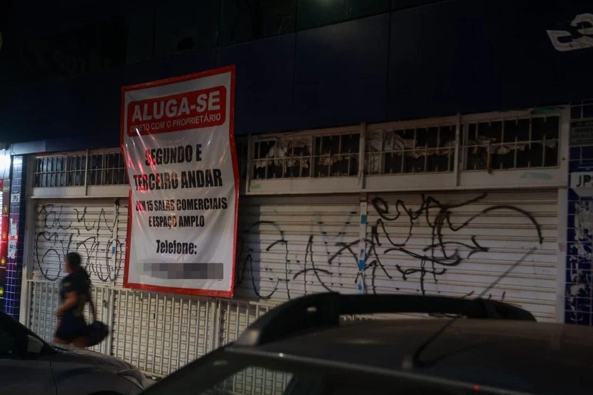 Comércios fecharam as portas após obras no centro de Taguatinga Comércios fecharam as portas após obras no centro de Taguatinga