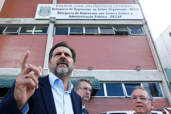 Agnelo Queiroz é denunciado por mais um caso de improbidade