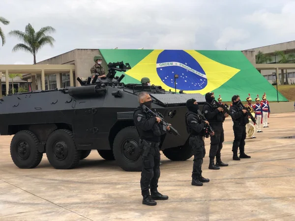 Blindados tipo "Caveirão" farão a segurança da Penitenciária Federal no DF