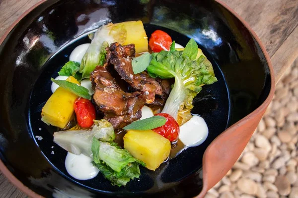 Restaurante Bla’s lança novo cardápio com hambúrguer e risoto