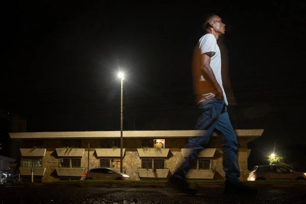 Morador de rua absolvido pelo 8/1 foi chamado de “patriota” e petista