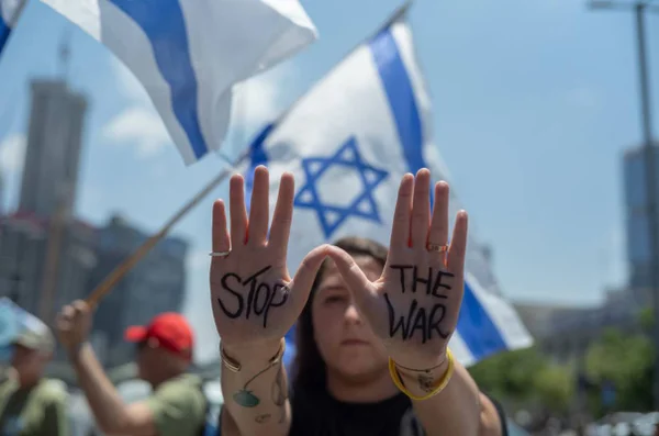 Protesto pela libertação de reféns em Tel Aviv, Israel - Metrópoles