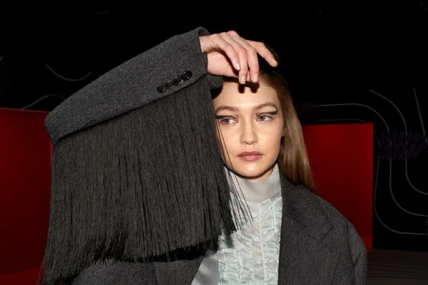 Gigi Hadid para campanha da Prada