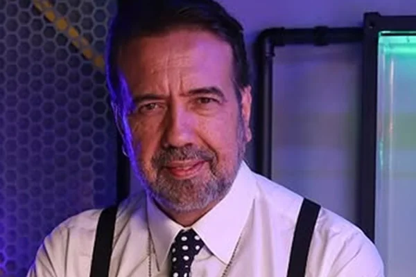 Jorge Lordello é apresentador da RedeTV! e youtuber - Metrópoles