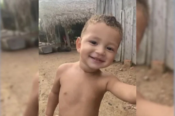 Foto colorida de José Arthur Sousa Barros, bebê de um anos e sete meses que desapareceu no dia 26 de março na Vila Peruana, zona rural so município de Eldorado do Carajás (PA) - Metrópoles