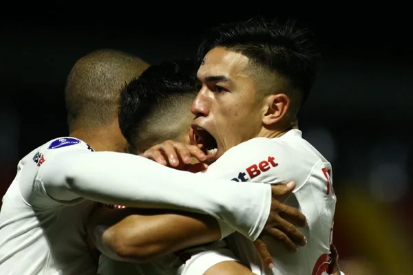 Bragantino vence o Libertad e encaminha vaga na decisão da Sul-Americana