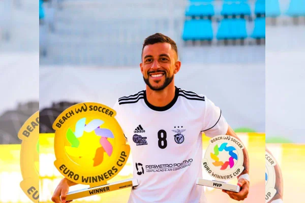 Brasiliense é campeão da Champions League do Beach Soccer pelo Benfica