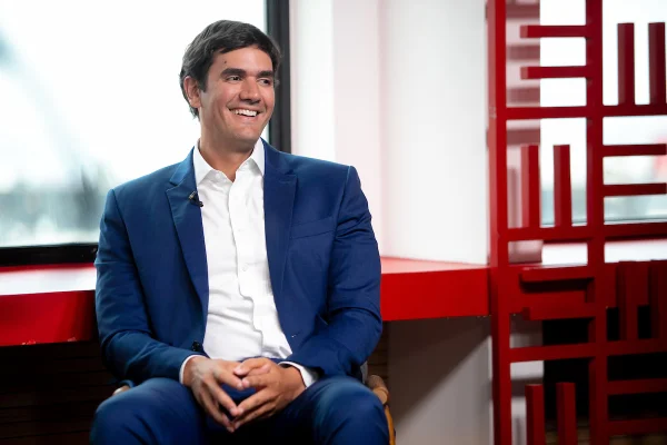Foto colorida do presidente da Comissão de Meio Ambiente da Câmara, Rafael Prudente - Metrópoles