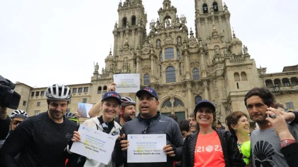 Ronaldo cumpre promessa e percorre 522 km: “Minha bunda dói muito”