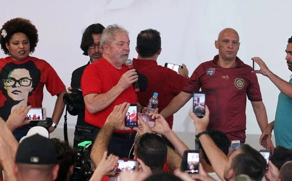 TSE suspende inserção televisiva do PT pela quinta vez