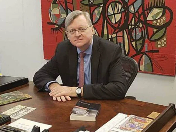 Embaixador do Brasil em Washington tira férias durante viagem de Lula