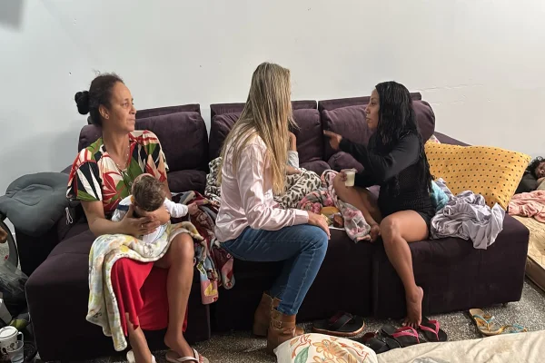 Celina sobrevoa áreas afetadas pela chuva e anuncia força-tarefa de socorro - destaque galeria Celina sobrevoa áreas afetadas pela chuva e anuncia força-tarefa de socorro - destaque galeria